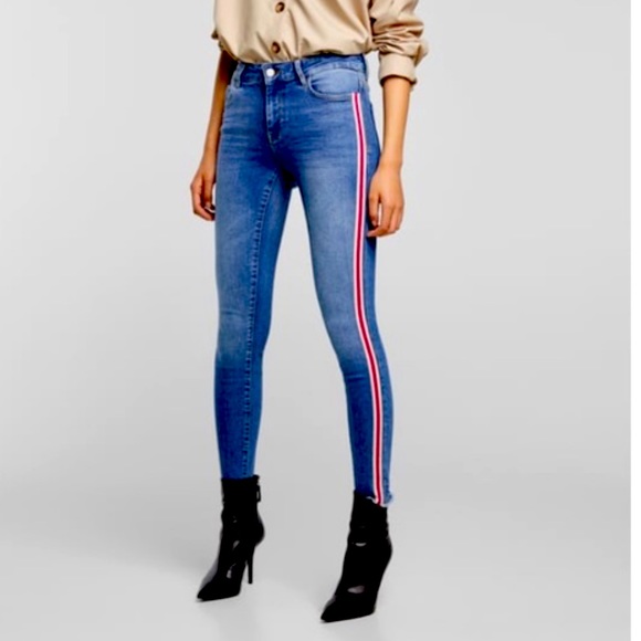 Zara Trafaluc Mid Rise Denim - Picture 1 of 6